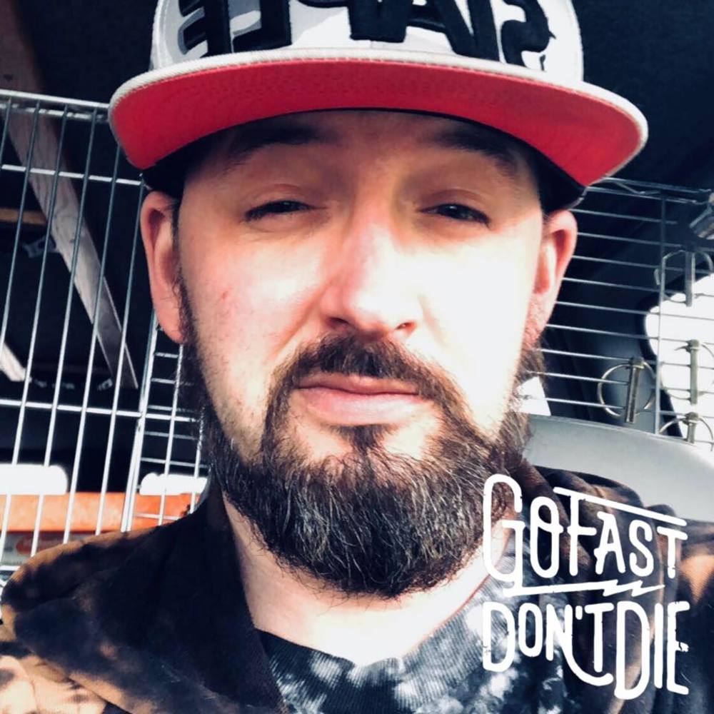 Meet your Posher, Travis